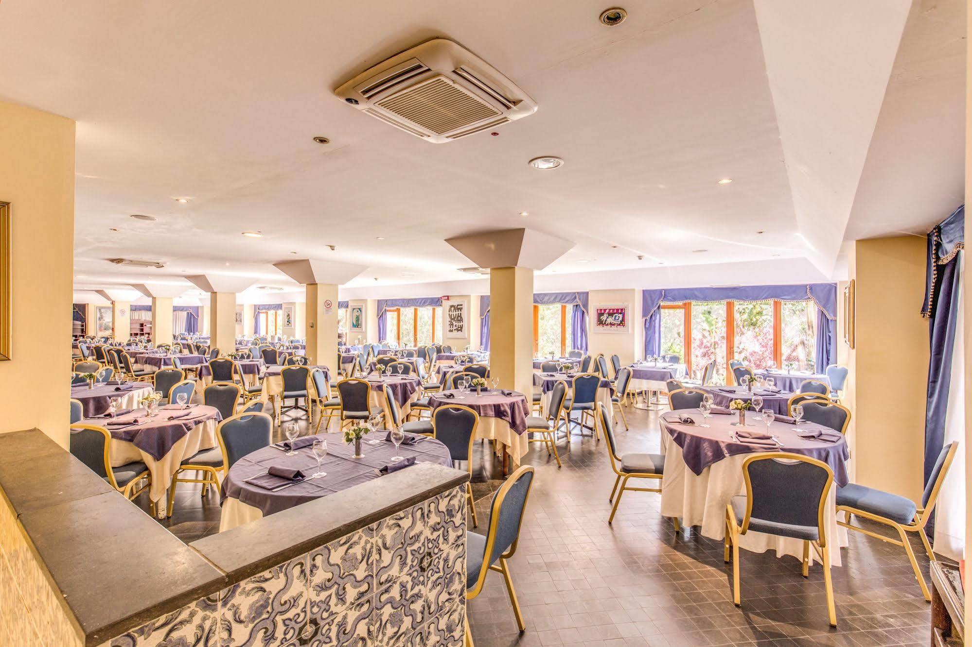 Marina Club Hotel